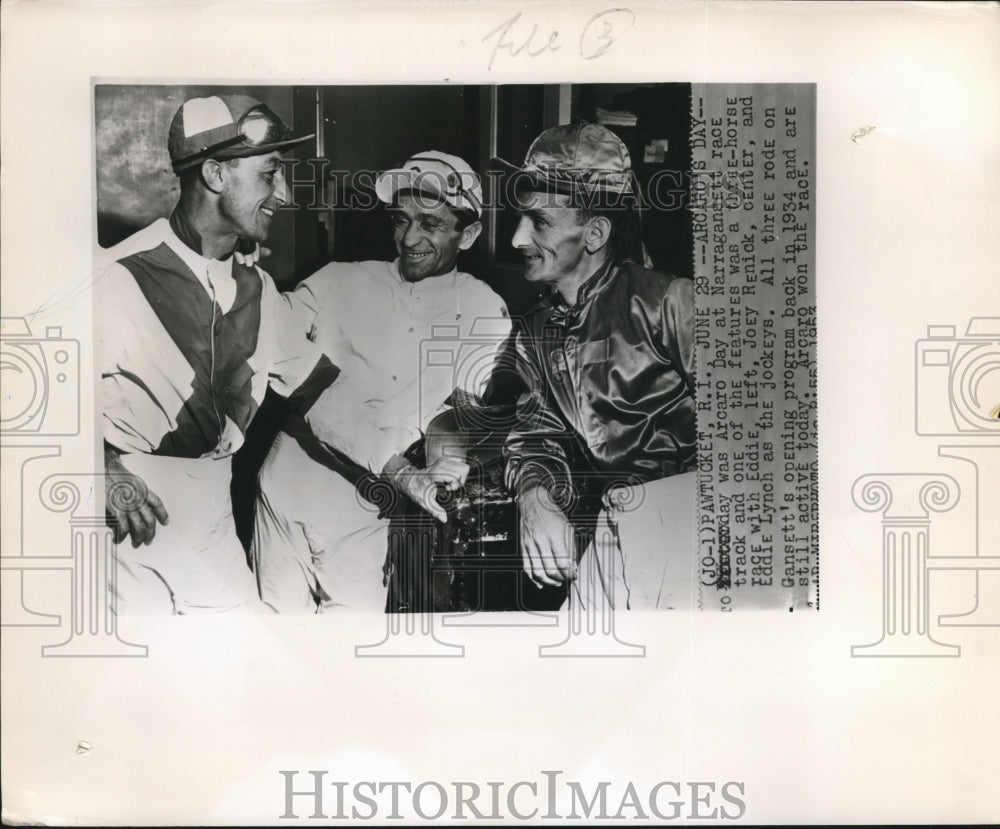 1953 Press Photo Eddie Lynch, Joey Renick Accaro Day Horse Races - sbs08285- Historic Images