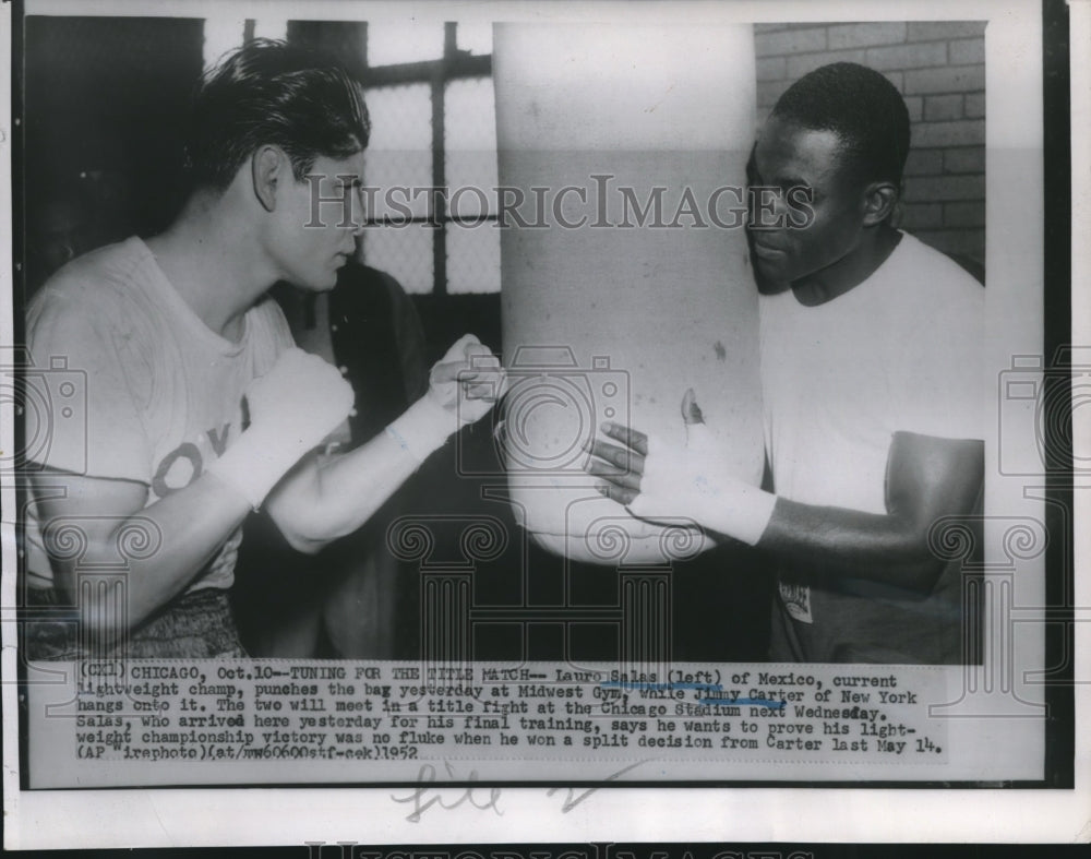 1952 Press Photo Lauro Salas &amp; JImmy Carter at Midwest Gym to fight at Chicago- Historic Images