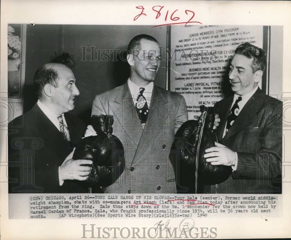 1949 Press Photo Middleweight Champ Tony Zale with Art Winch and Sam Pian. - Historic Images
