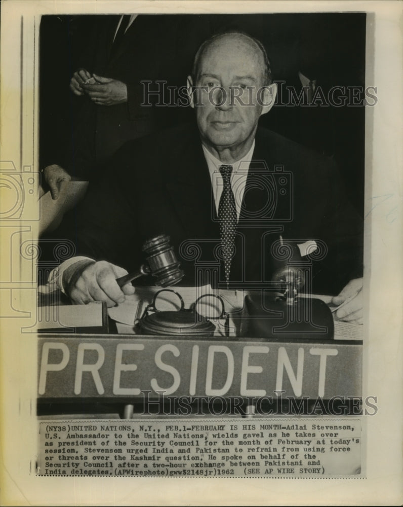 1962 Press Photo Adlai Stevenson US ambassador to the UN - Historic Images