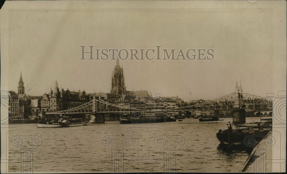 Press Photo A view of Frankfort Germany seen from the water - sbx01034- Historic Images