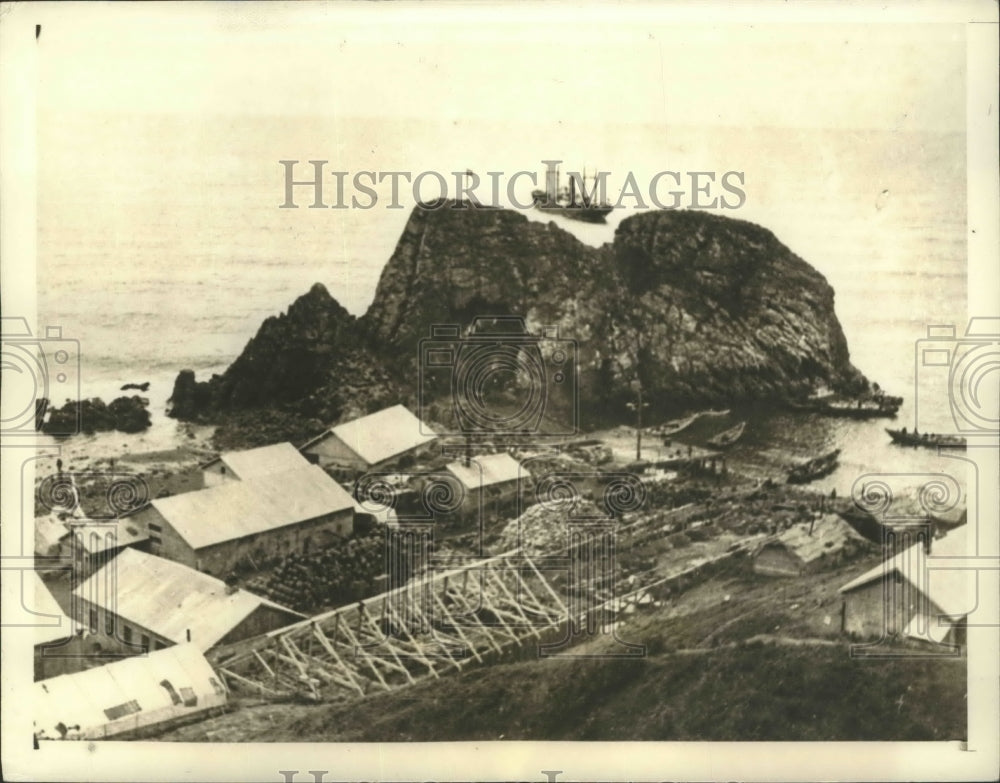 1933 Press Photo Chukchi village in Siberia Russia flyer Jim Mattern lands near- Historic Images