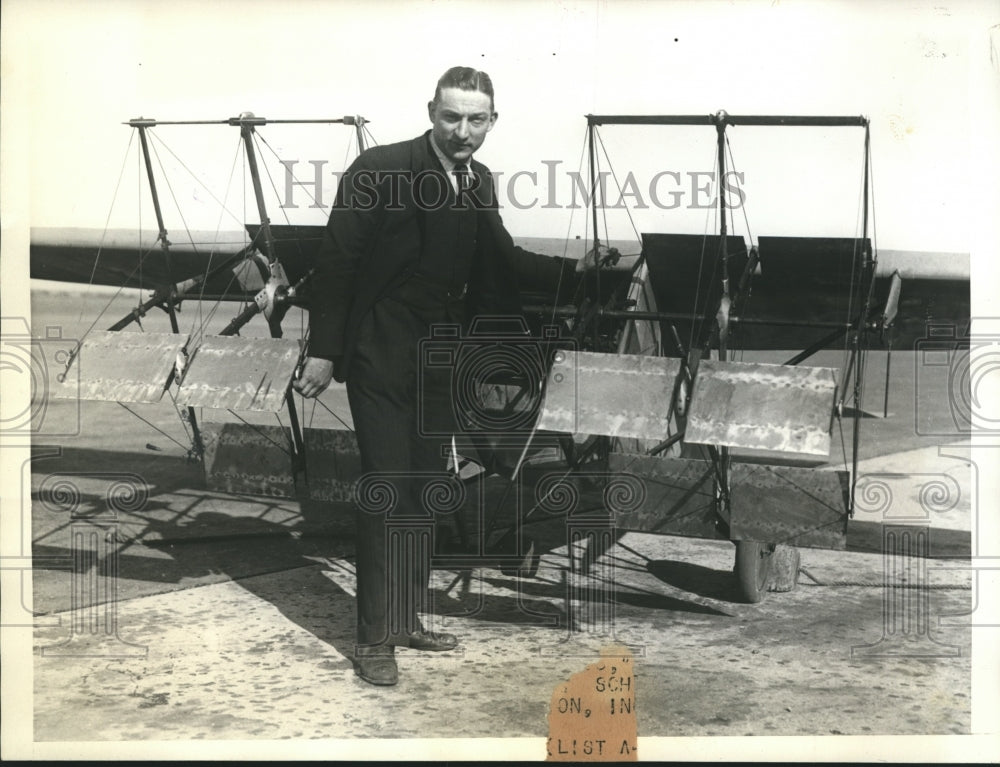 1930 Press Photo Ernest Schroder to test flight paddle-wheel propeller plane - Historic Images