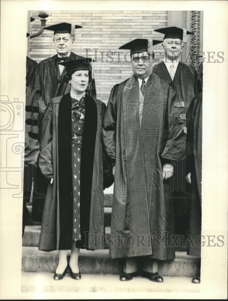 1936 Press Photo Lucrezia Bori, J. Edgar Hoover receiving honorary degrees-Historic Images