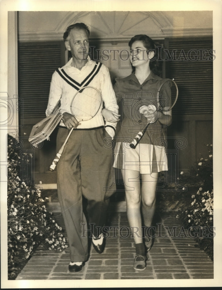 1934 Press Photo Ottile Kruger with her Actor Father Otto Kruger at party - Historic Images