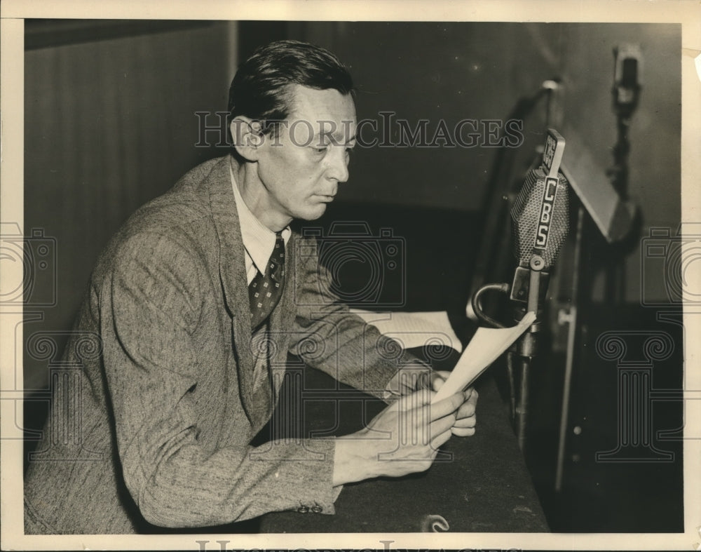 1936 Press Photo W.W."Bill"Chaplin guest speaker on Freddie Rich Pent House - Historic Images