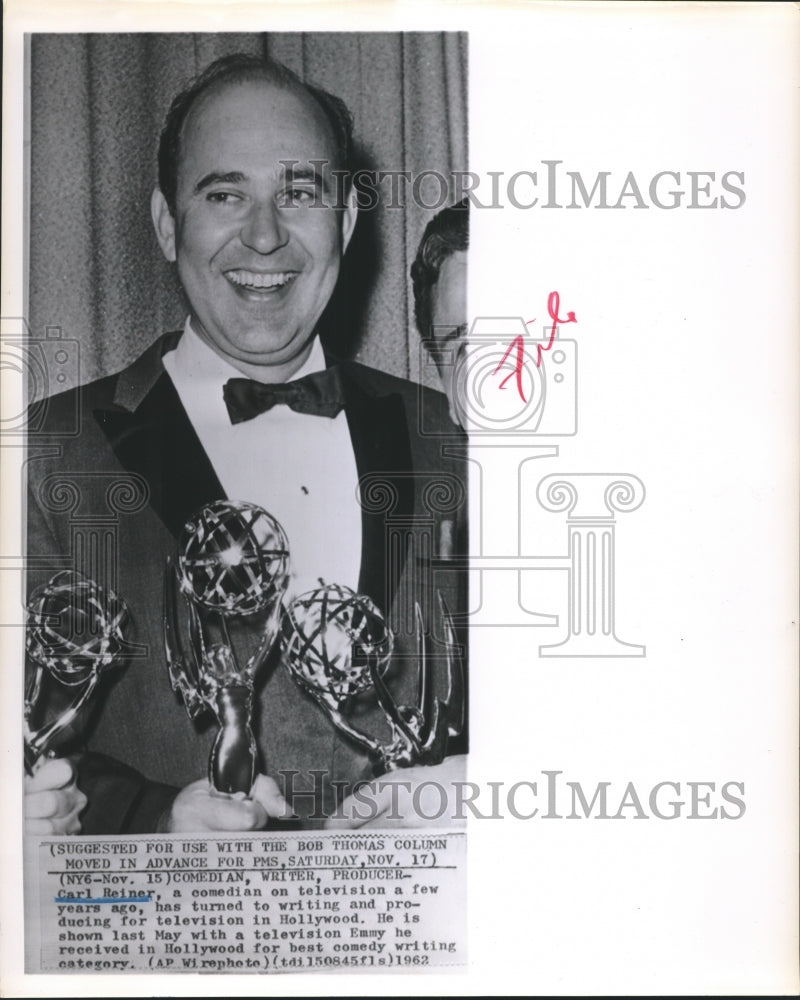 1962 Press Photo comedian Carl Reiner wins Emmy for Best Comedy Writing - Historic Images
