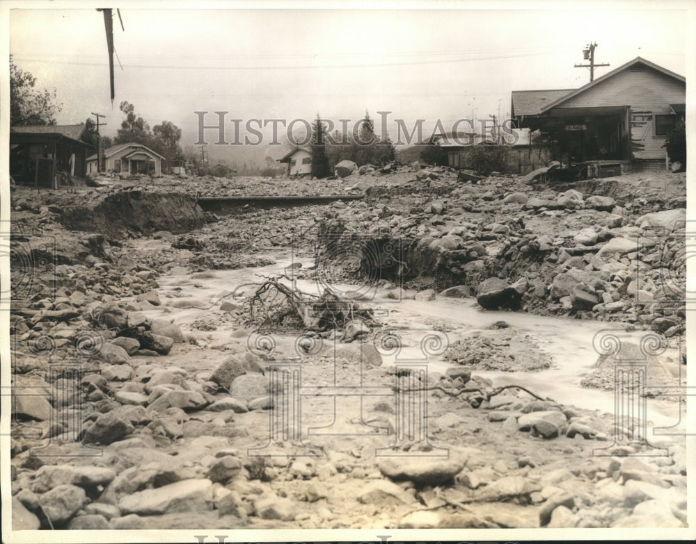 1934 Press Photo Wreckage of New Years Eve Storm in Monrose, California - Historic Images