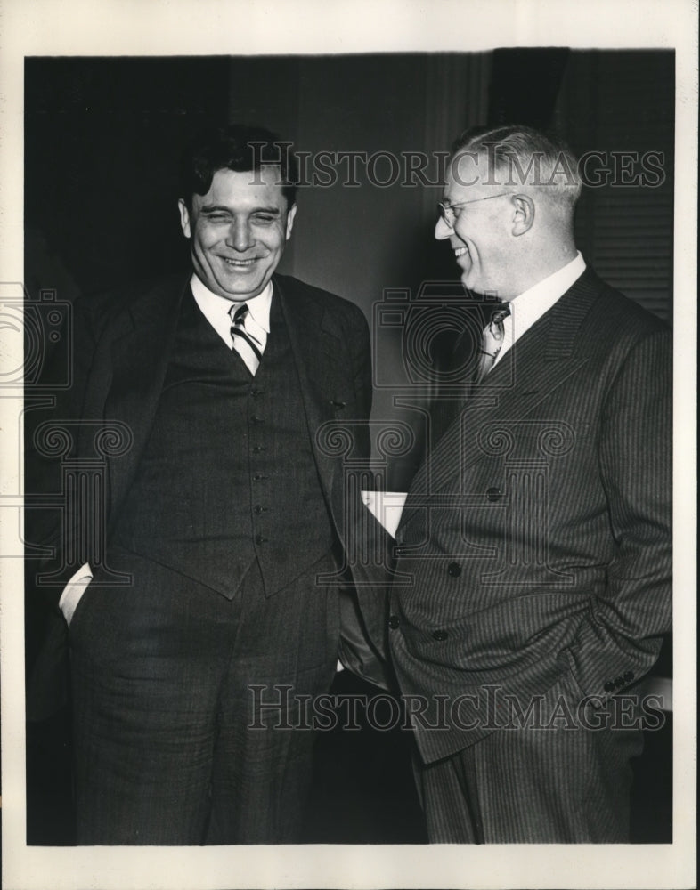 1944 Press Photo Governor Earl Warren with Wendell Willkie at Governor's Office-Historic Images