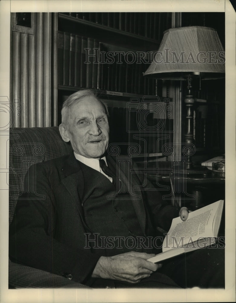 1943 Press Photo SS McClure age 86 former editor in 1890's started McClures-Historic Images