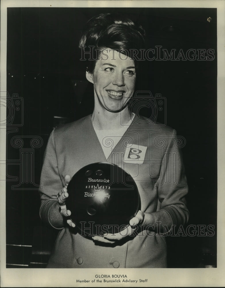 Bowling Champion Gloria Bouvia Signs to Brunswick Advisory Staff-Historic Images
