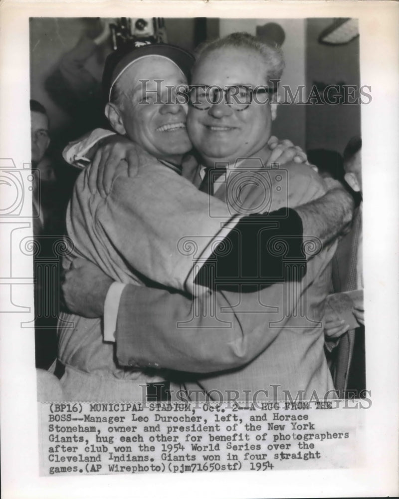 1954 Press Photo Leo Durocher &amp; Horace Stoneham Pose for Photographers-Historic Images