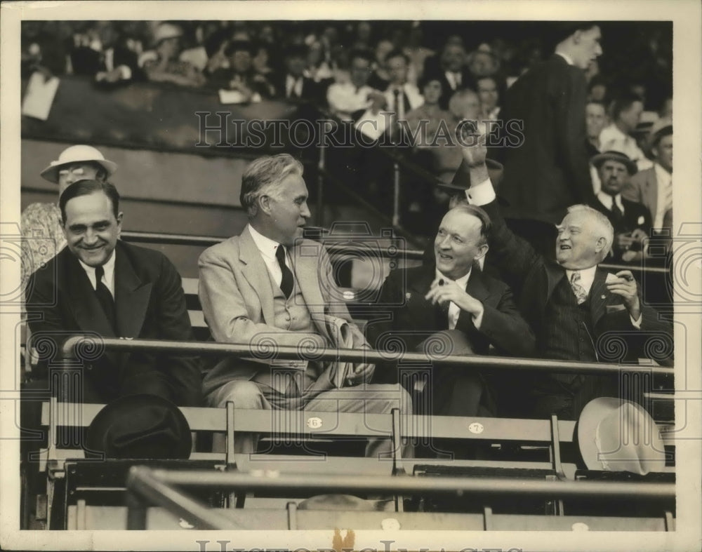 Undated Press Photo Gentleman of the Senate moved out to the Ball Park in Wash, - Historic Images
