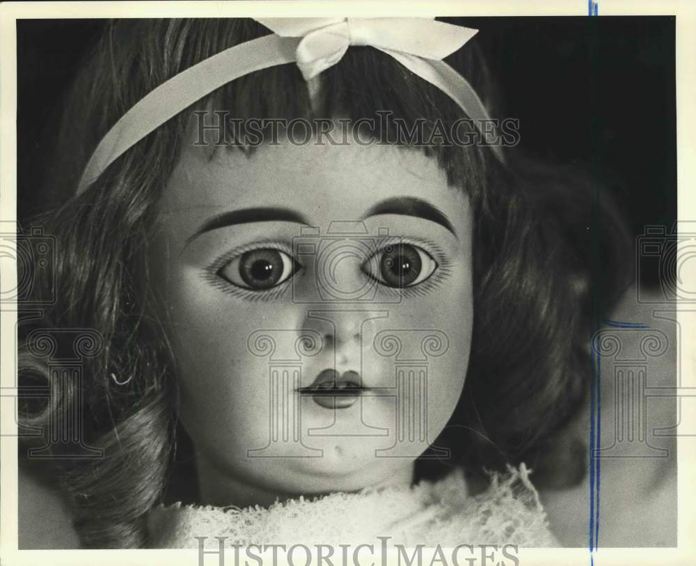 1984 Press Photo Close-up of German doll&#39;s head dating to 1900-1910 - Historic Images