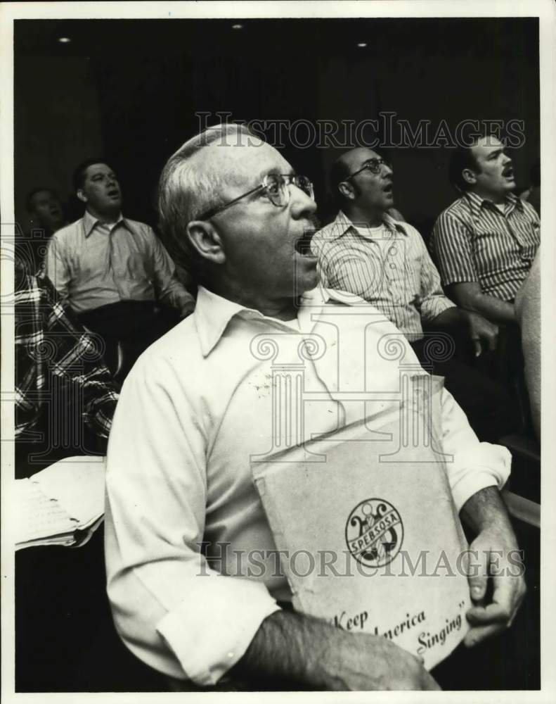 1976 Press Photo Barbershop quartet singers perform - Historic Images