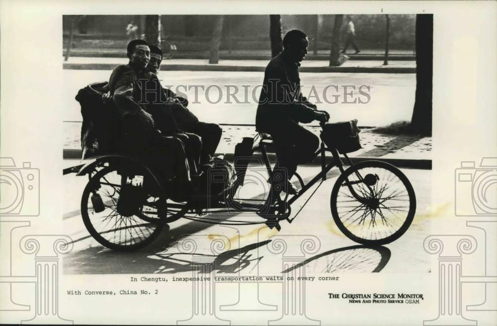1978 Press Photo A bicycle rickshaw in Chengtu, China - Historic Images