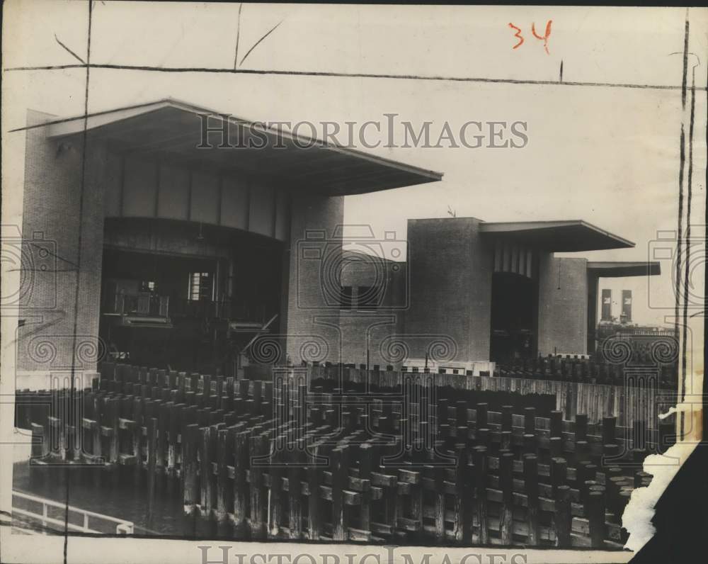 1950 Press Photo Slips at a new ferry terminal - Historic Images