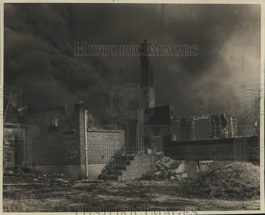 1963 Edgegrove Avenue house destroyed by brush fire-Historic Images