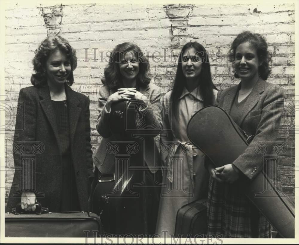 Press Photo &quot;Music That Talks&quot; musicians at Staten Island Children&#39;s Museum - Historic Images