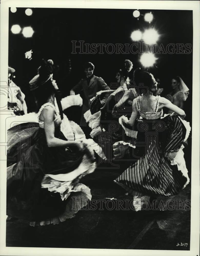 1983 Press Photo The Joffrey Ballet Company in Offenbach in the Underworld - Historic Images