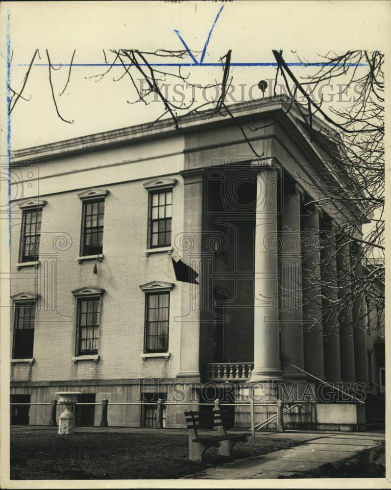 1961 Exterior view of Sailors Snug Harbor Death Room building - Historic Images