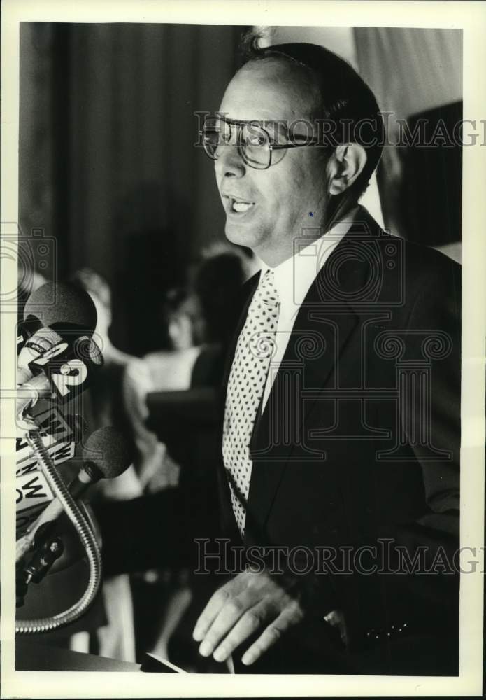 1983 U.S. Senator Alfonse D'Amato at Press Conference-Historic Images