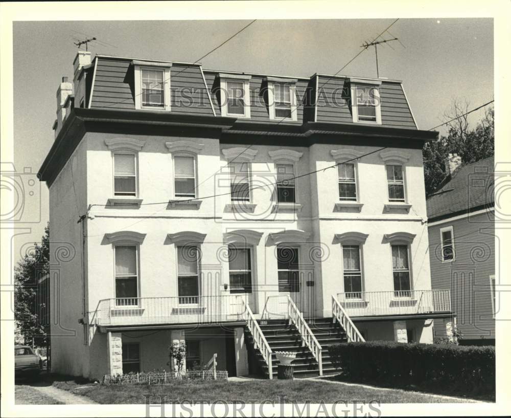 1985 Press Photo Exterior view of home at 151-153 Taylor, West Brighton - Historic Images