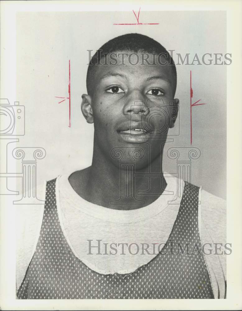 Press Photo Demetrius Horne of the College of Staten Island Basketball team - Historic Images