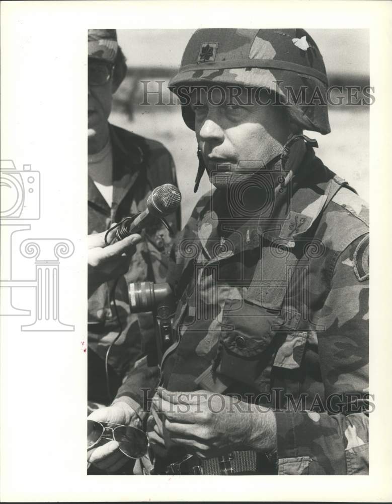 Press Photo Lieutenant Colonel Edward Klein, 101 Commander - sia23192 - Historic Images