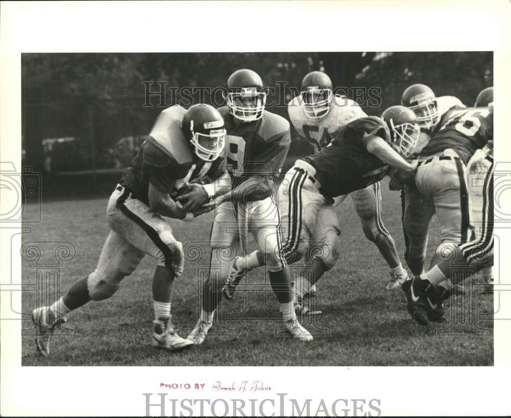 1989 Press Photo Wagner College Football&#39;s Eric Taylor, Running Back - sia24041- Historic Images
