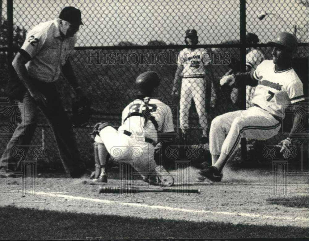 Press Photo College of Staten Island Baseball Versus Lehman College - sia24182 - Historic Images