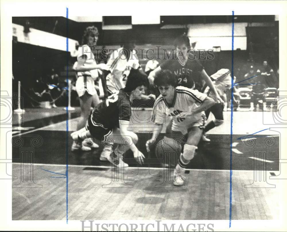 1985 Press Photo Wagner Women&#39;s Basketball game action - sia24218 - Historic Images