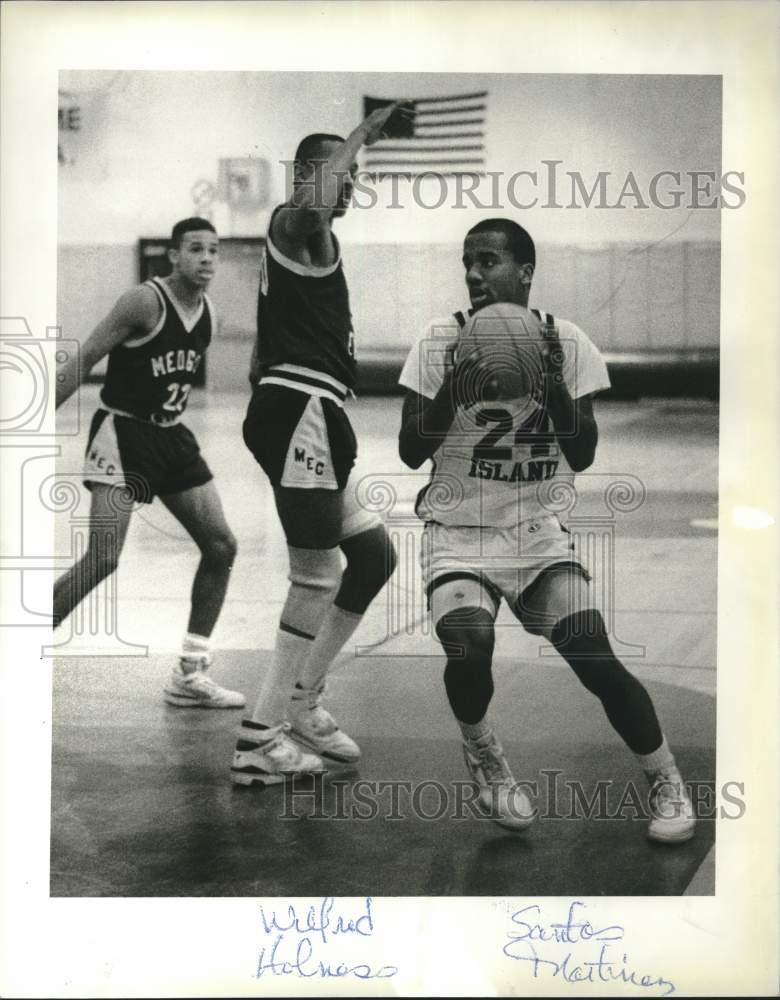 Press Photo College of Staten Island versus Medgar Evers basketball game- Historic Images