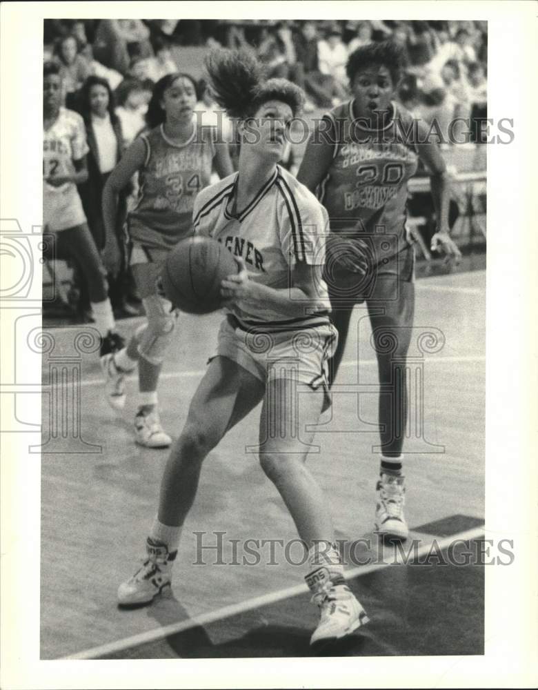 1989 Press Photo Wagner College Women&#39;s Basketball Vs Fairleigh Dickinson Univ.- Historic Images