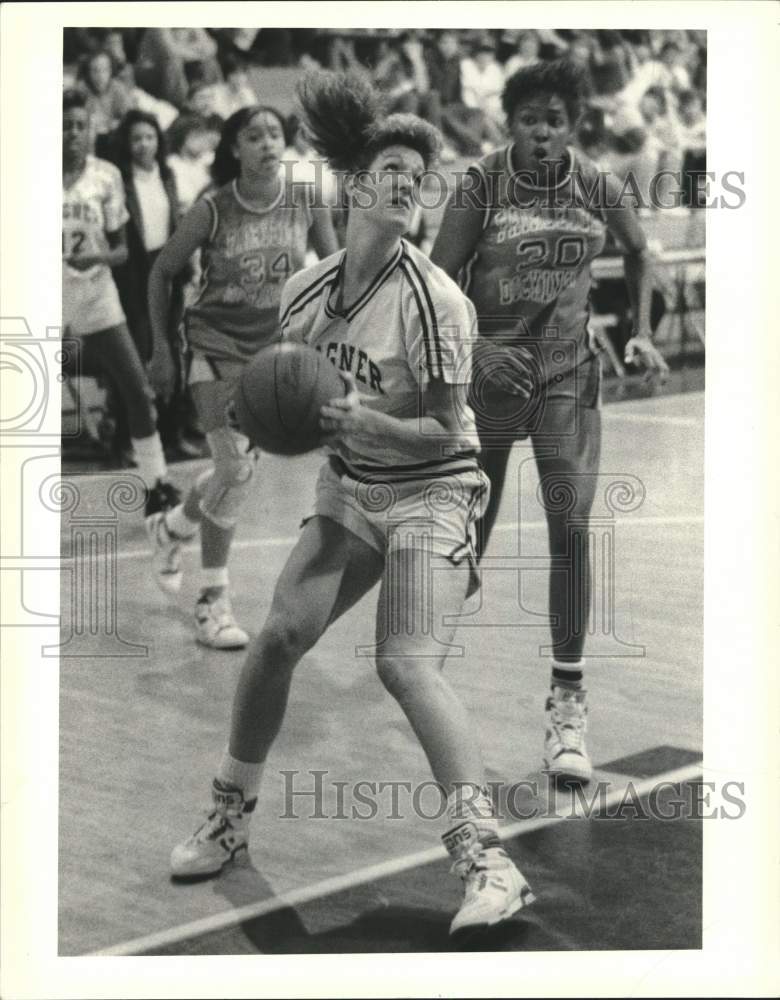 1989 Press Photo Wagner College Women's Basketball Vs Fairleigh Dickinson Univ.- Historic Images