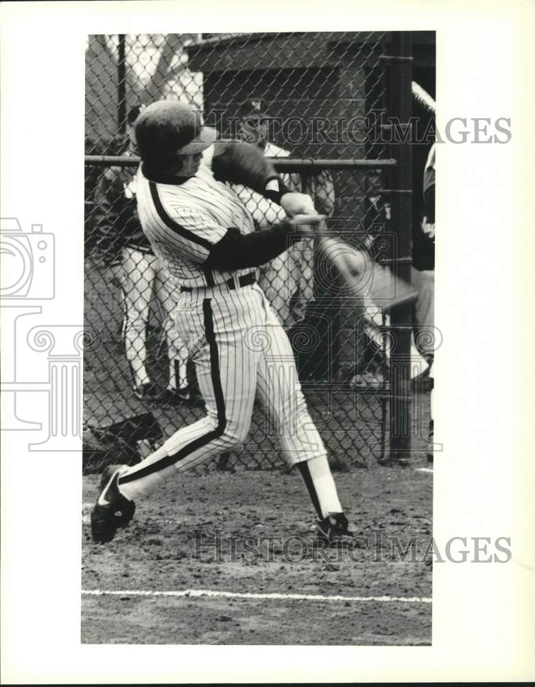 Press Photo Dean Esposito is at Bat for Wagner College Baseball - sia27182 - Historic Images