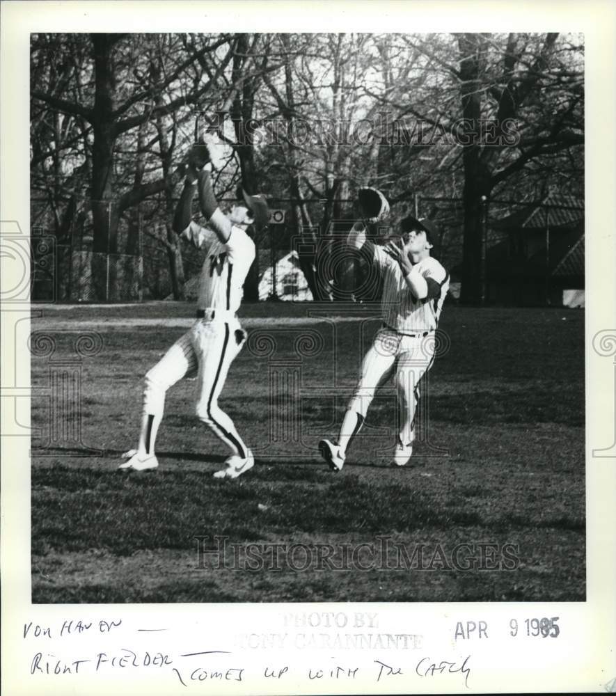 1985 Press Photo Wagner Baseball Right Fielder Von Hanen &amp; teammate - sia27413- Historic Images