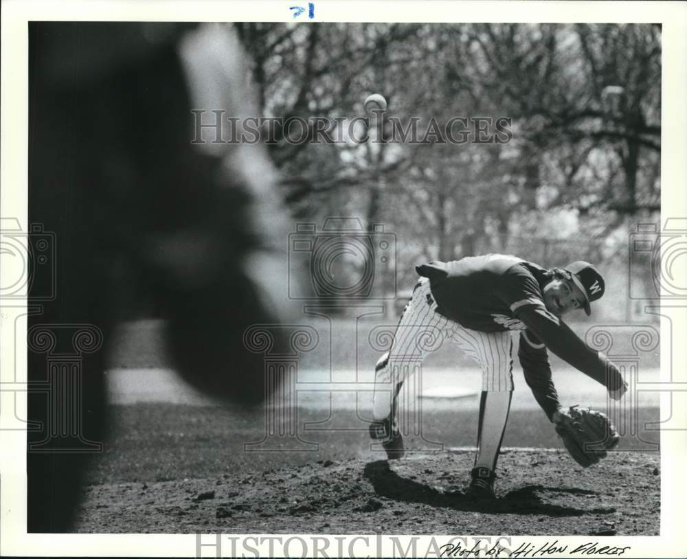 Press Photo Wagner Baseball player throwing the ball - sia27731- Historic Images