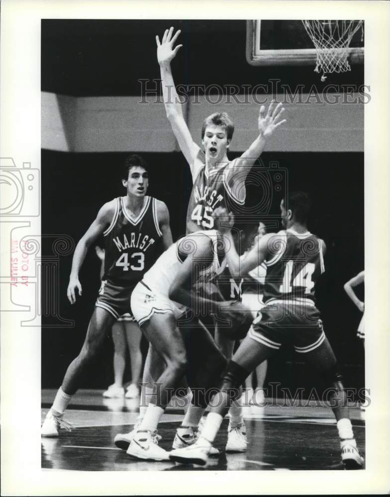 Press Photo Wagner College Basketball's Kevin House Blocked by Marist College - Historic Images