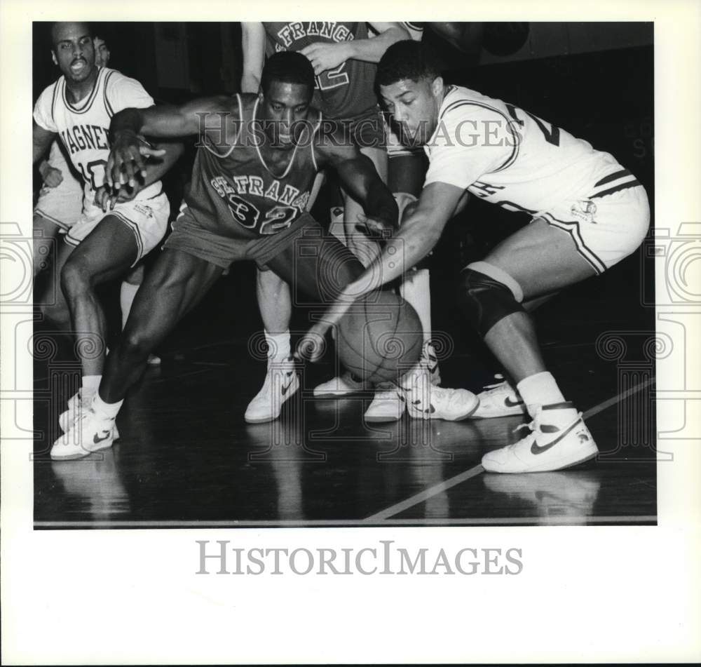 1987 Press Photo Wagner basketball action against St. Francis - Historic Images