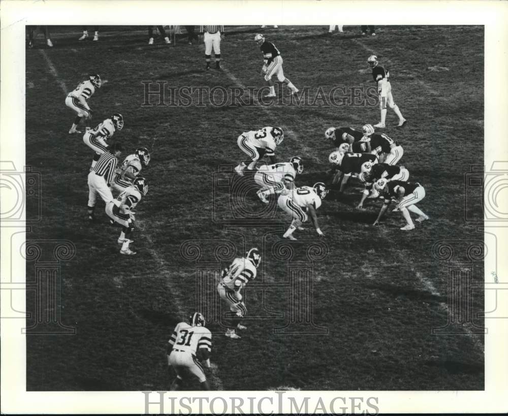 1986 Press Photo Wagner Football Team Defensive Line on Field- Historic Images