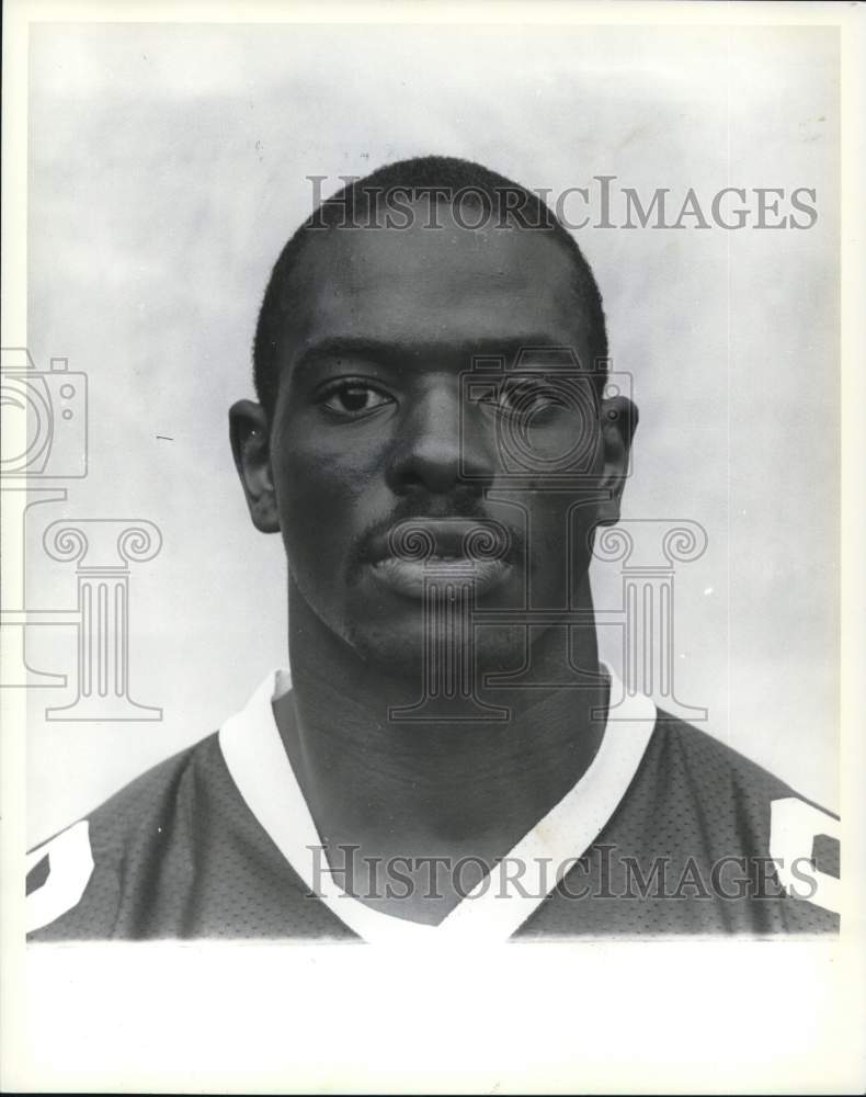 Press Photo Wagner College Football Player Larry Jones, Portrait - sia31736 - Historic Images