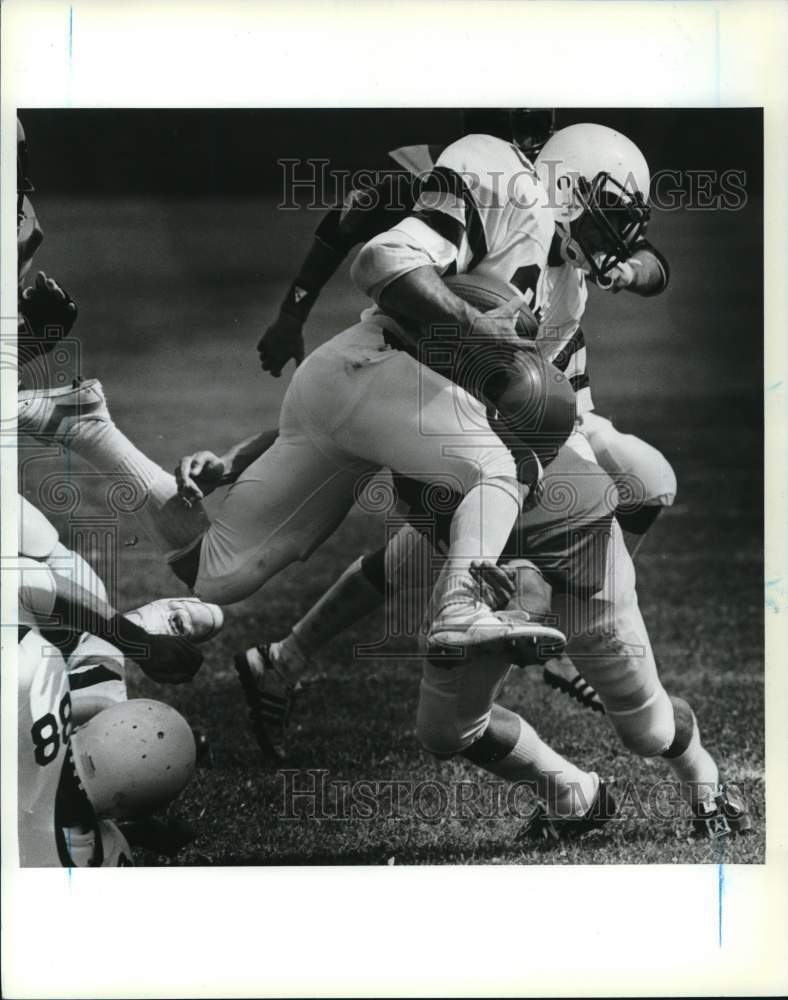 1983 Press Photo Wagner College Football Player Tackles Opponent with Ball - Historic Images