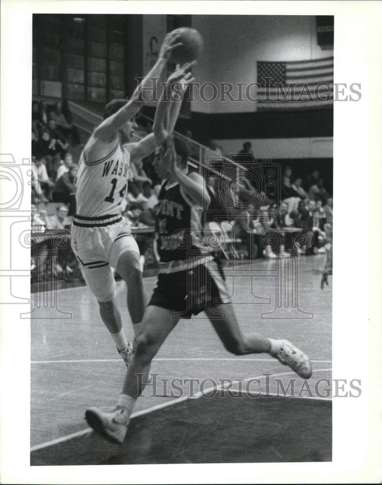1989 Press Photo Wagner College Basketball Versus Mount St. Mary&#39;s - sia32055 - Historic Images