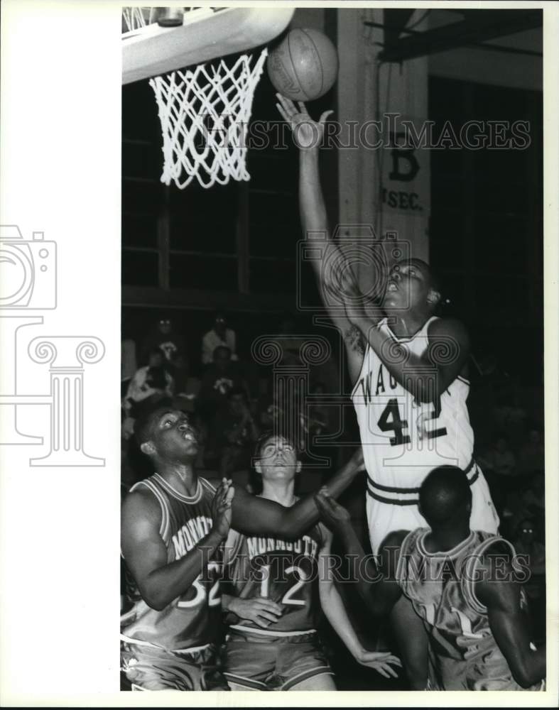 1988 Press Photo Wagner College Basketball Game Versus Monmouth College- Historic Images