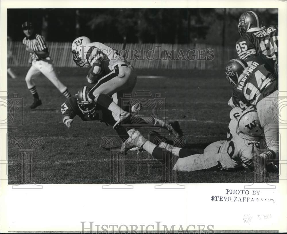1984 Press Photo Wagner College Football Game Against Hofstra University- Historic Images