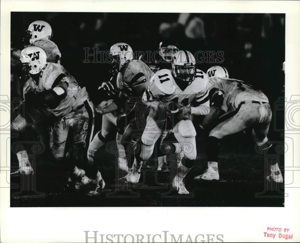 1984 Press Photo Wagner College Football Game Action- Historic Images