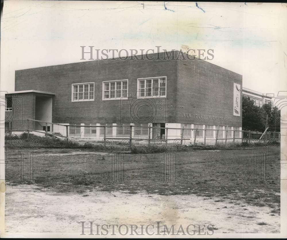 1962 Press Photo New wing of the New Dorp High School - sia32778- Historic Images