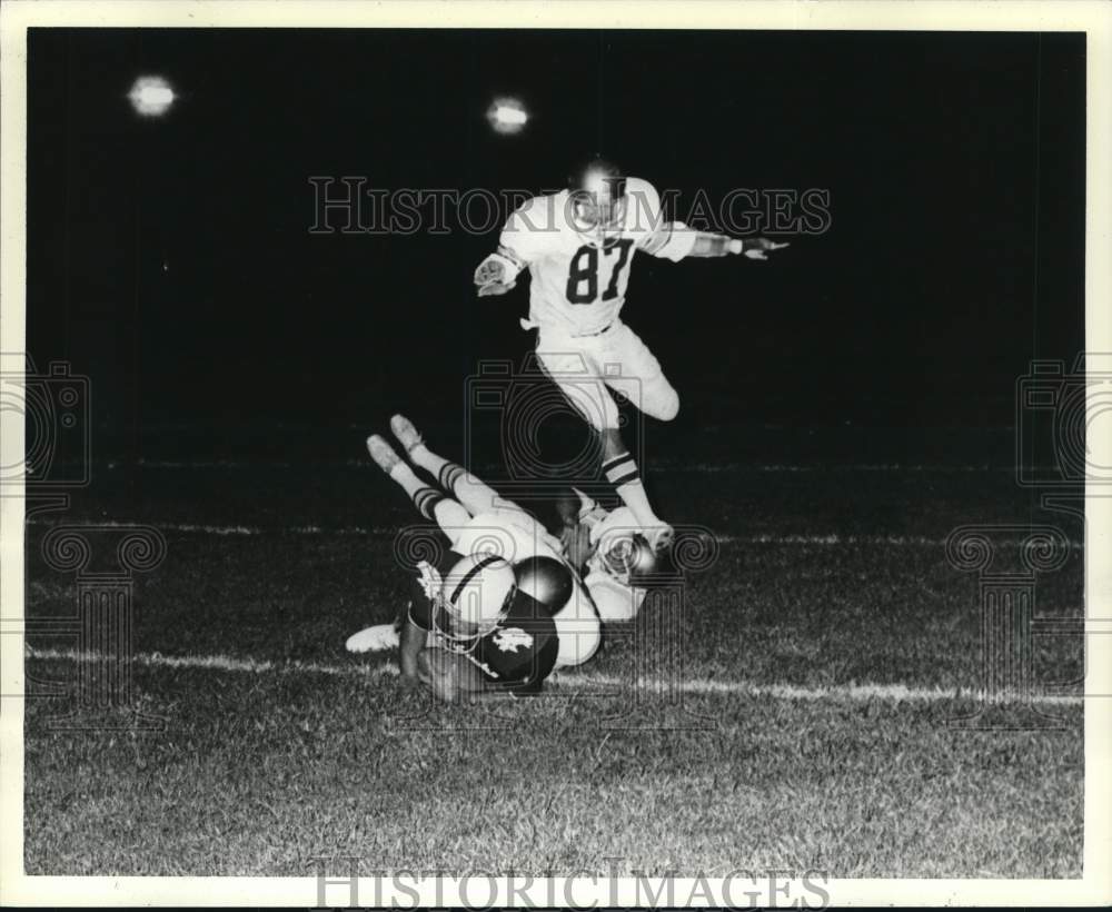 1979 Press Photo Wagner College Football Night Game Action - Historic Images