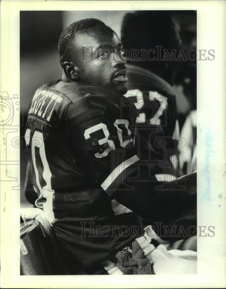 1990 Press Photo New York Giants football player Dave Meggett on the bench - Historic Images